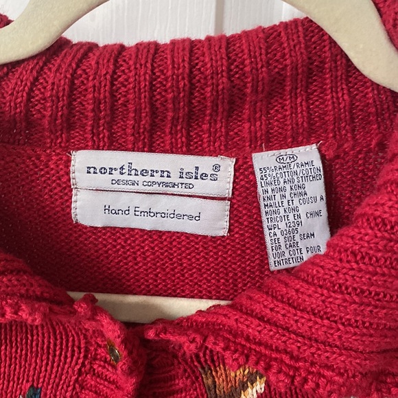 Cutest fall sweater - Picture 2 of 4